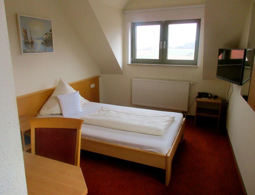 Hotel Restaurant Zehntscheune Sinsheim Eksteriør bilde